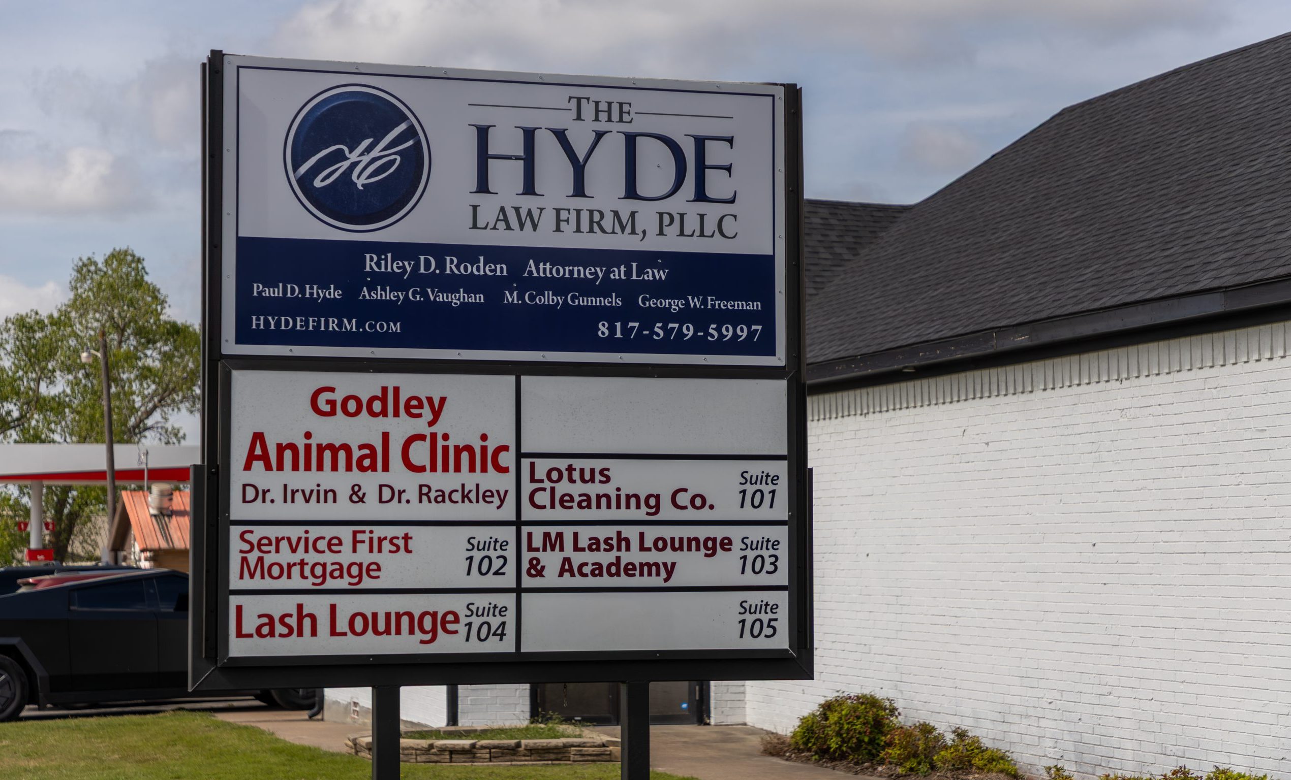 Hyde Law Firm Logo